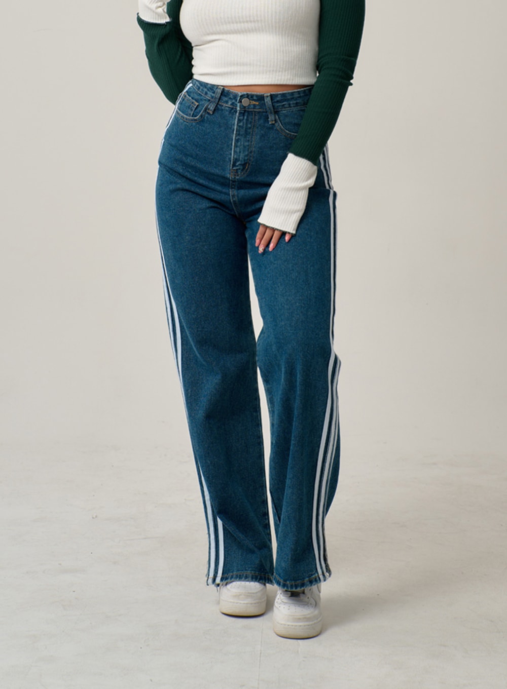 Side Stripes Straight Leg Jeans IN22