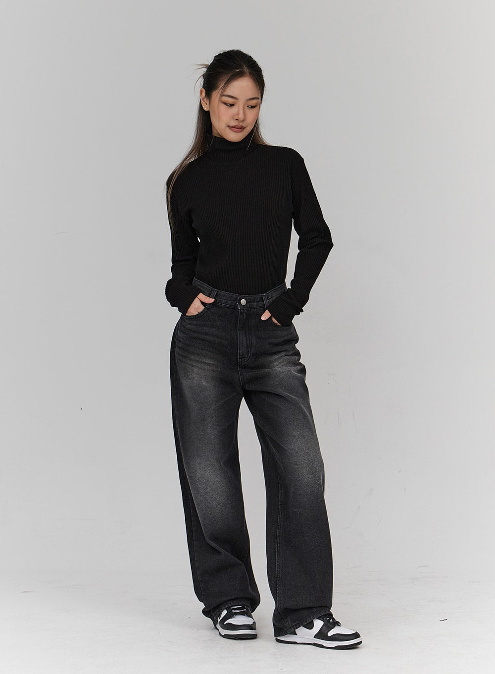 Light Washing Wide Leg Black Jeans CN23