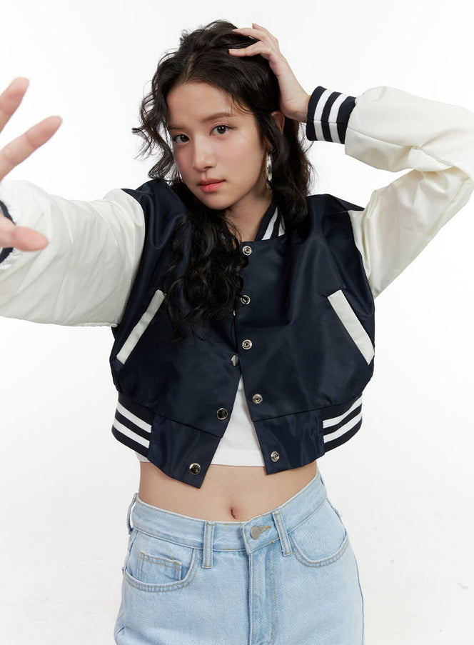 cropped-varsity-jacket-on404 / Dark blue