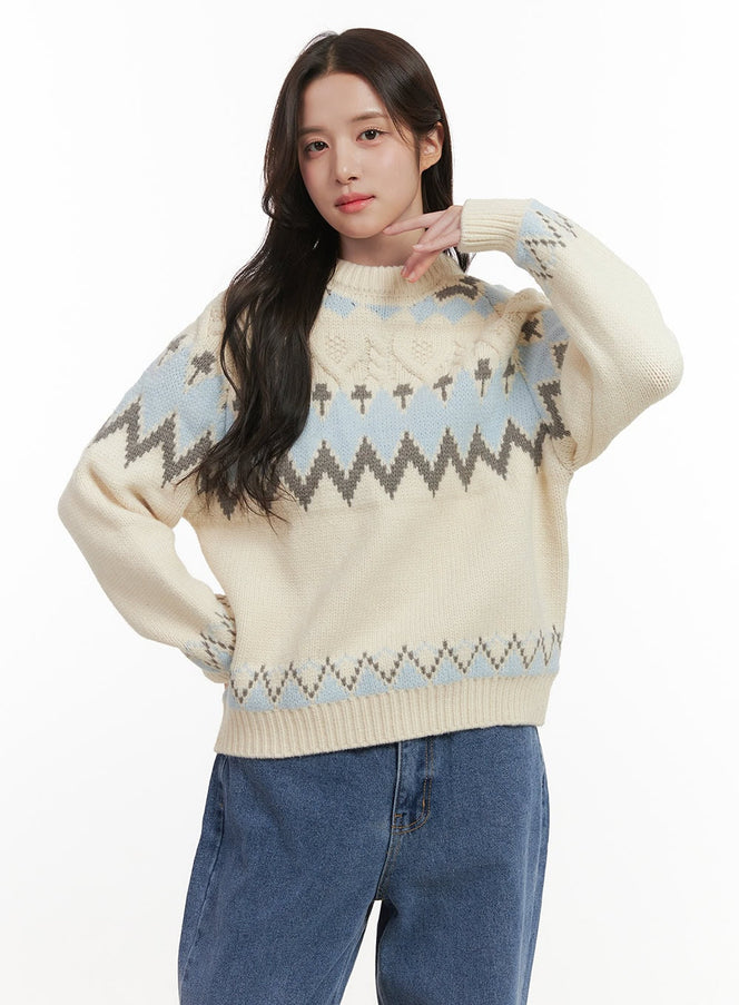 nordic-knit-round-neck-sweater-on429 / Light beige