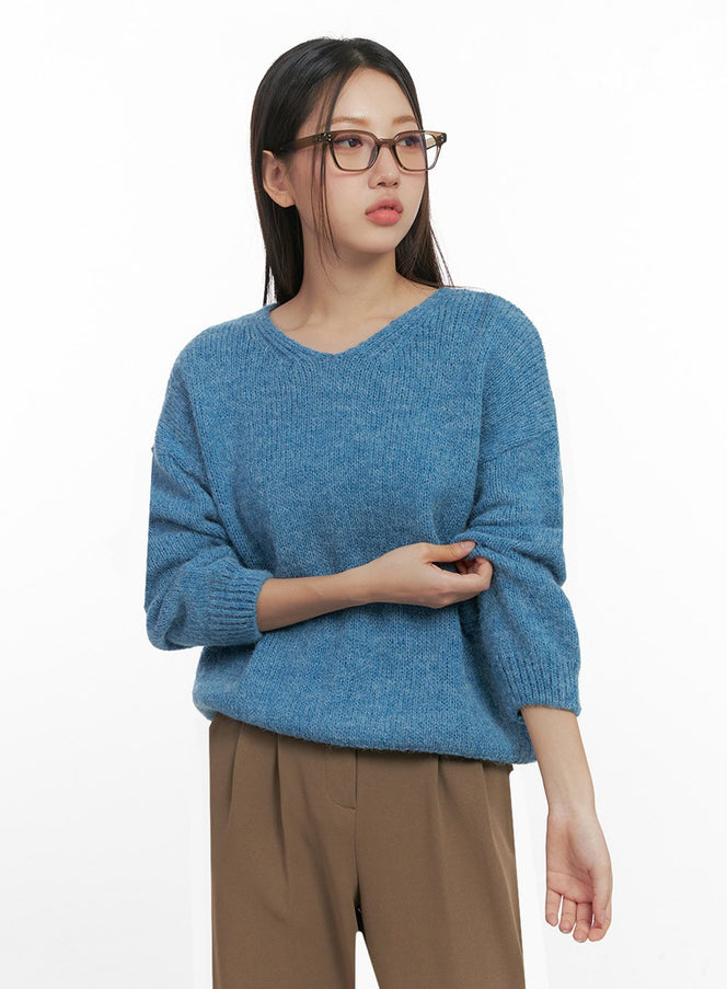 long-sleeve-v-neck-sweater-in415 / Light blue