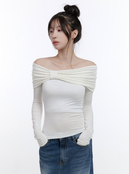 shirred-off-shoulder-solid-t-shirt-co419 / White