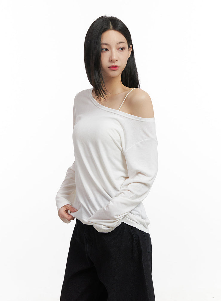 loose-fit-unbalanced-top-cn426 / White