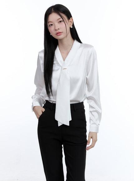 elegant-v-neck-blouse-oo429 / White