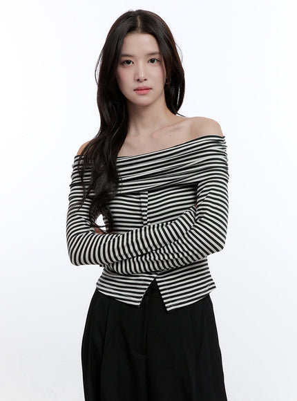 slim-fit-off-shoulder-striped-blouse-on418 / White