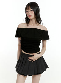 shirred-off-shoulder-top-cl426 / Black