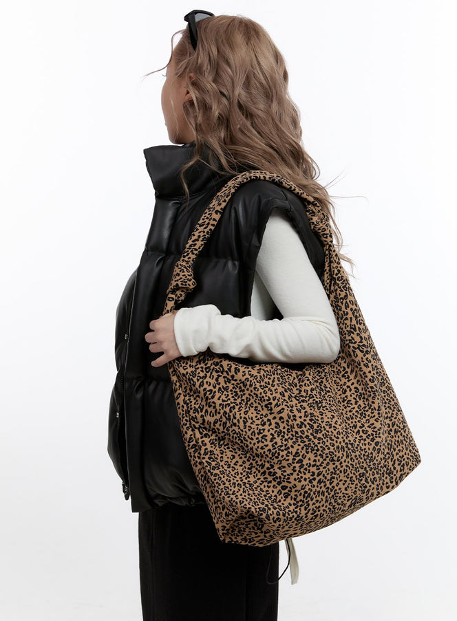 leopard-print-shoulder-bag-cn422 / Brown