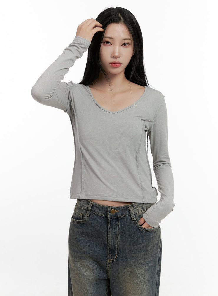 stitched-v-neck-long-sleeve-top-cn407 / Gray