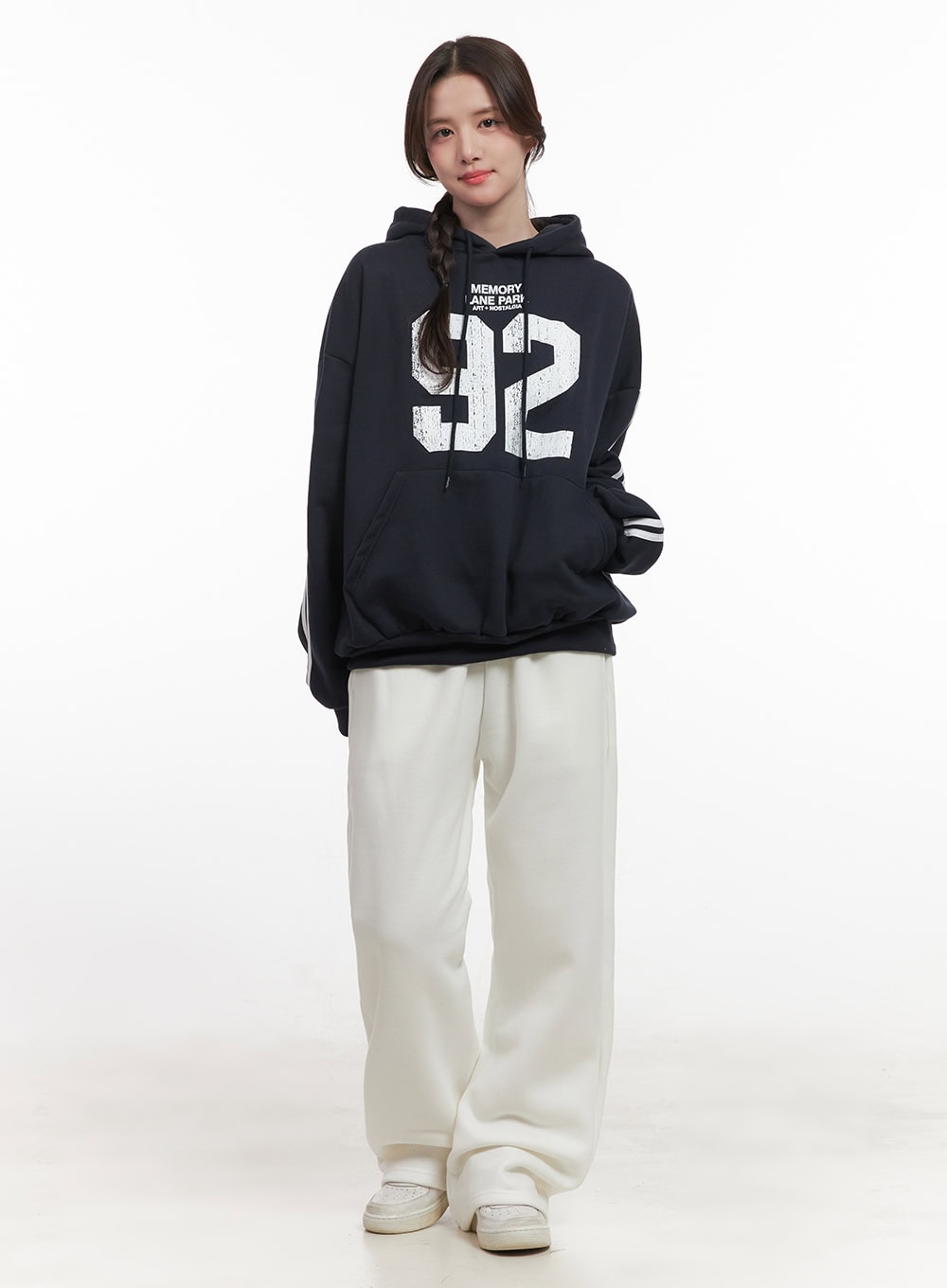 Fleece-Lined Wide-Fit Sweatpants CJ514