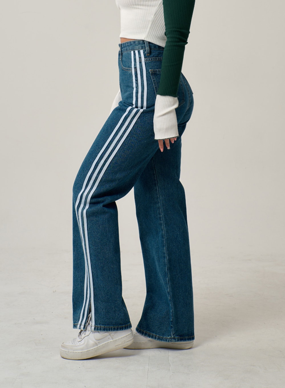 Side Stripes Straight Leg Jeans IN22