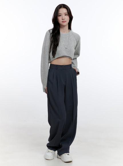 knit-cropped-sweater-on418