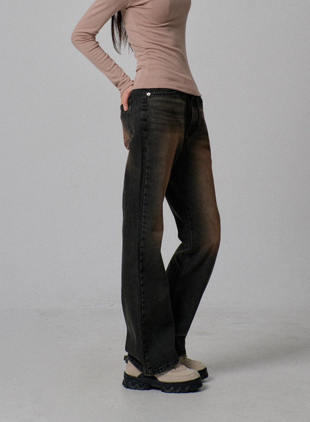 Vintage Wash Bootcut Jeans IJ310