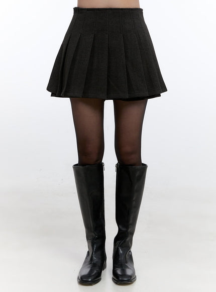 classic-pleated-mini-skirt-on418