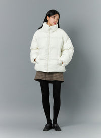 oversized-high-neck-puffer-jacket-on315