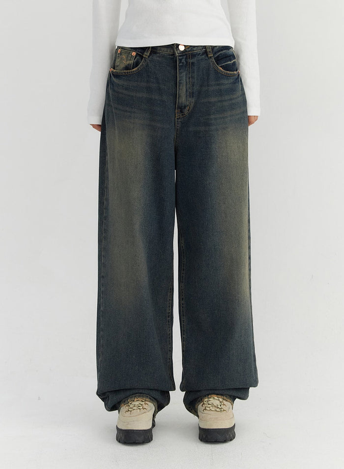 washed-wide-leg-jeans-co306