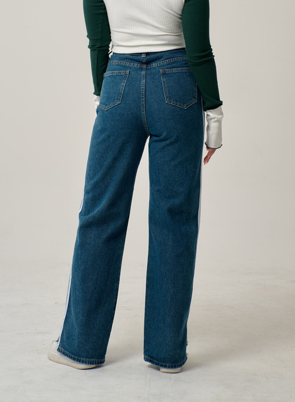 Side Stripes Straight Leg Jeans IN22