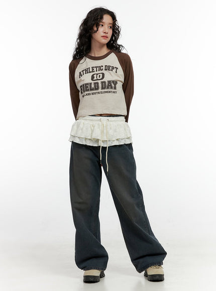 daphne-comfy-wide-leg-jeans-on404