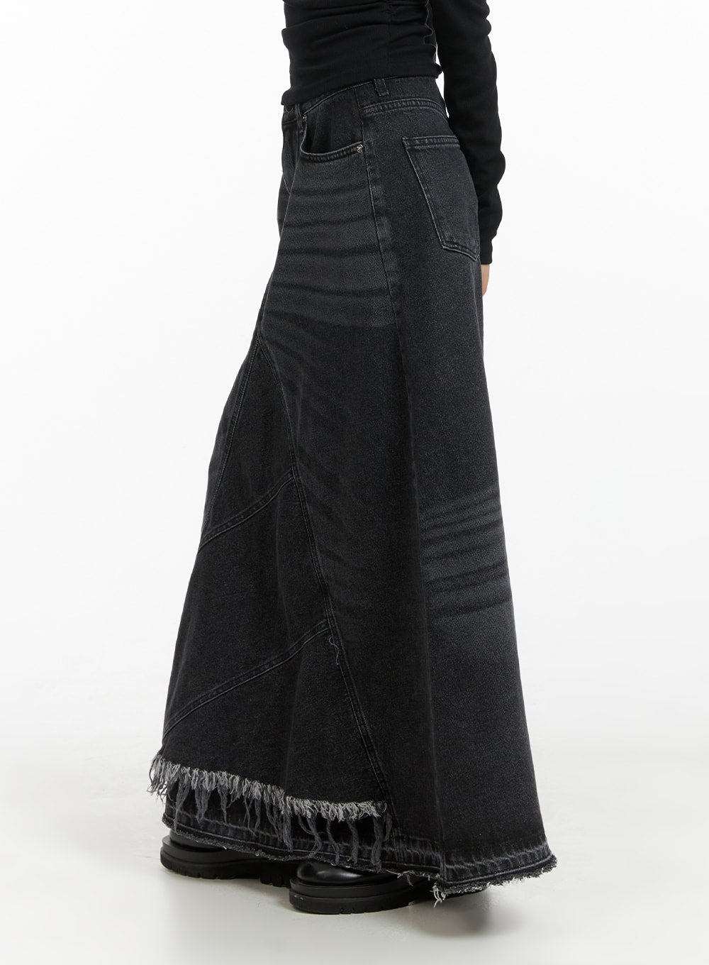 destroyed-hem-maxi-denim-skirt-cm413