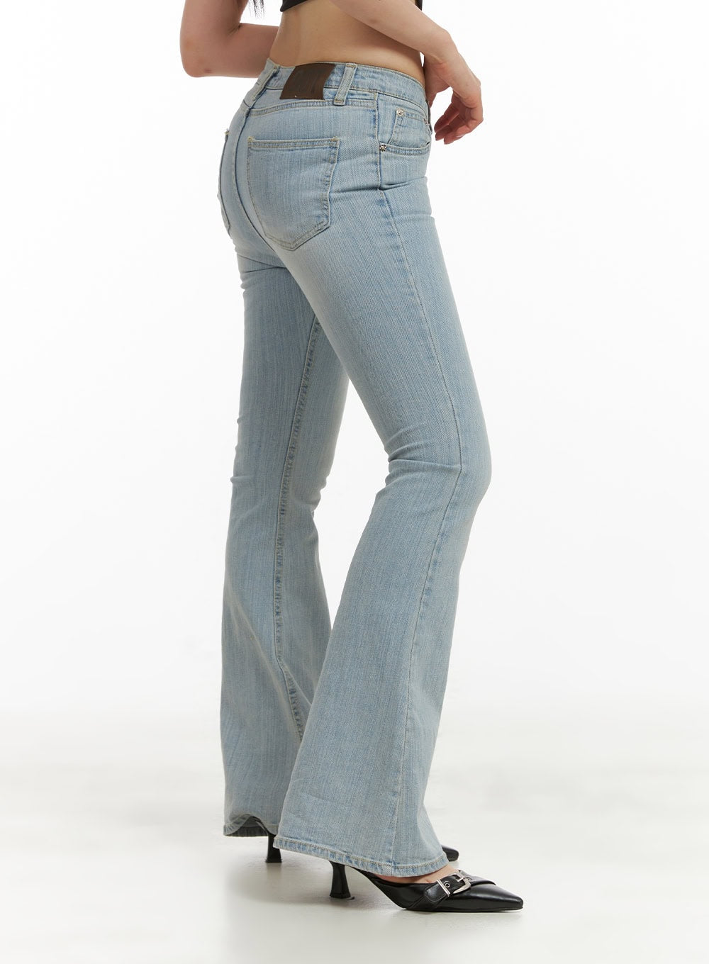 low-waist-slim-fit-bootcut-jeans-cu424
