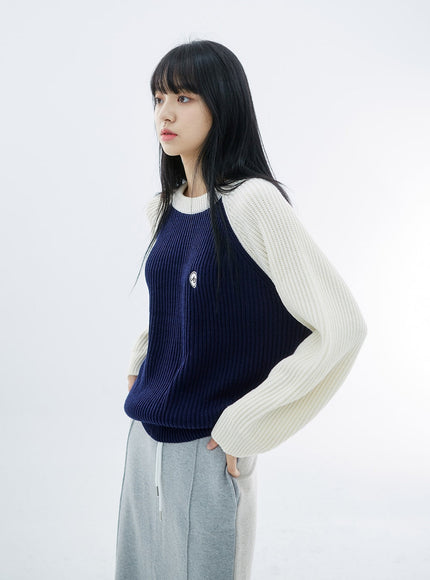 Two Color Knit Sweater OS27