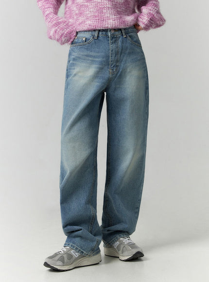 straight-fit-jeans-cn324