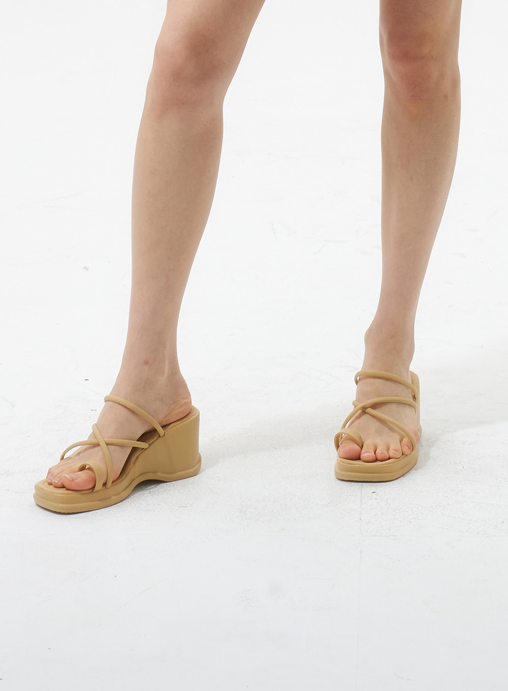 platform-wedge-sandals-iu326