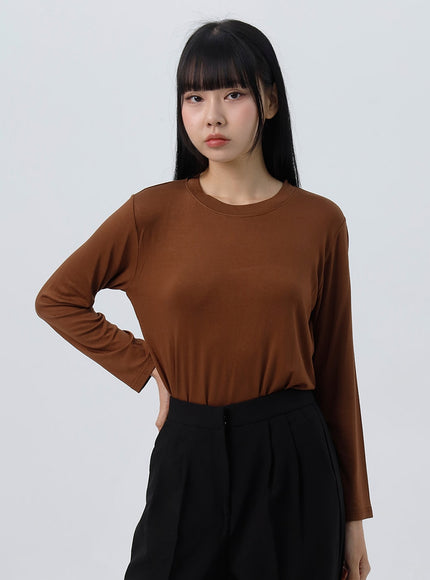 comfy-round-neck-t-shirt-io326