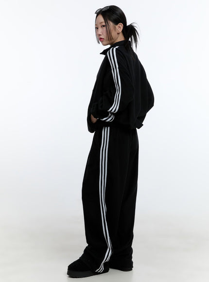 striped-oversize-half-zip-sweatshirt-cd423