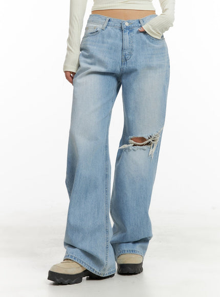 distressed-wide-fit-bootcut-jeans-ca416