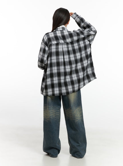 checkered-oversize-button-up-shirt-cn412