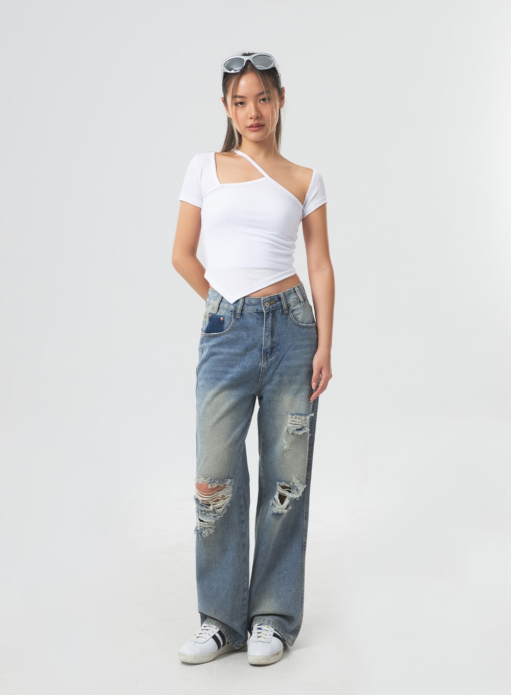 Low Rise Ripped Wide Jeans CA303