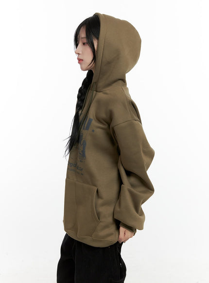 chic-graphic-oversized-hoodie-cn407