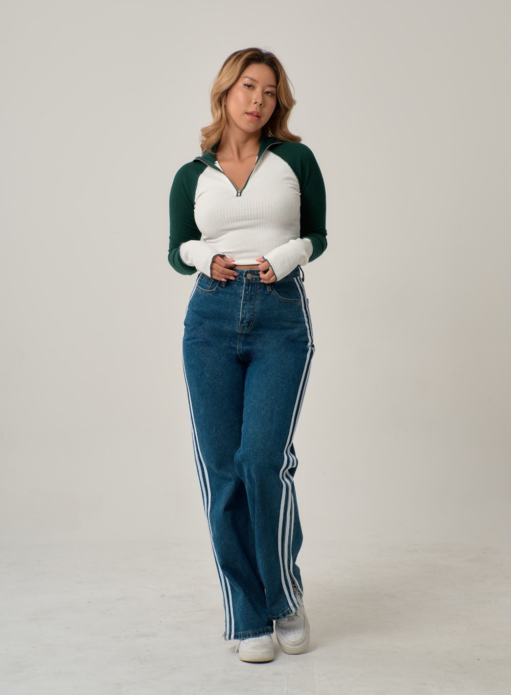 Side Stripes Straight Leg Jeans IN22