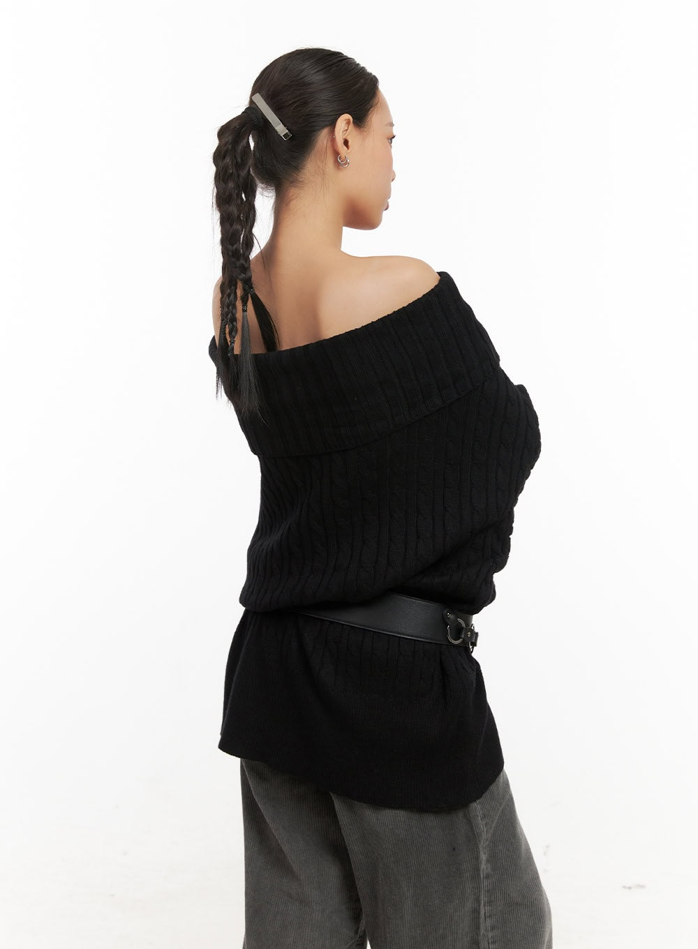 off-shoulder-long-sleeve-cable-sweater-cd410