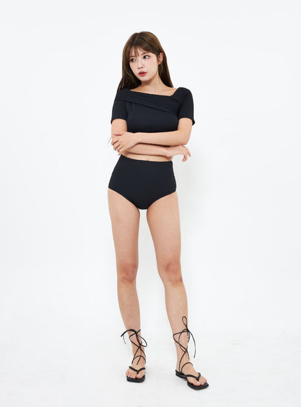 short-sleeve-bikini-set-iu302