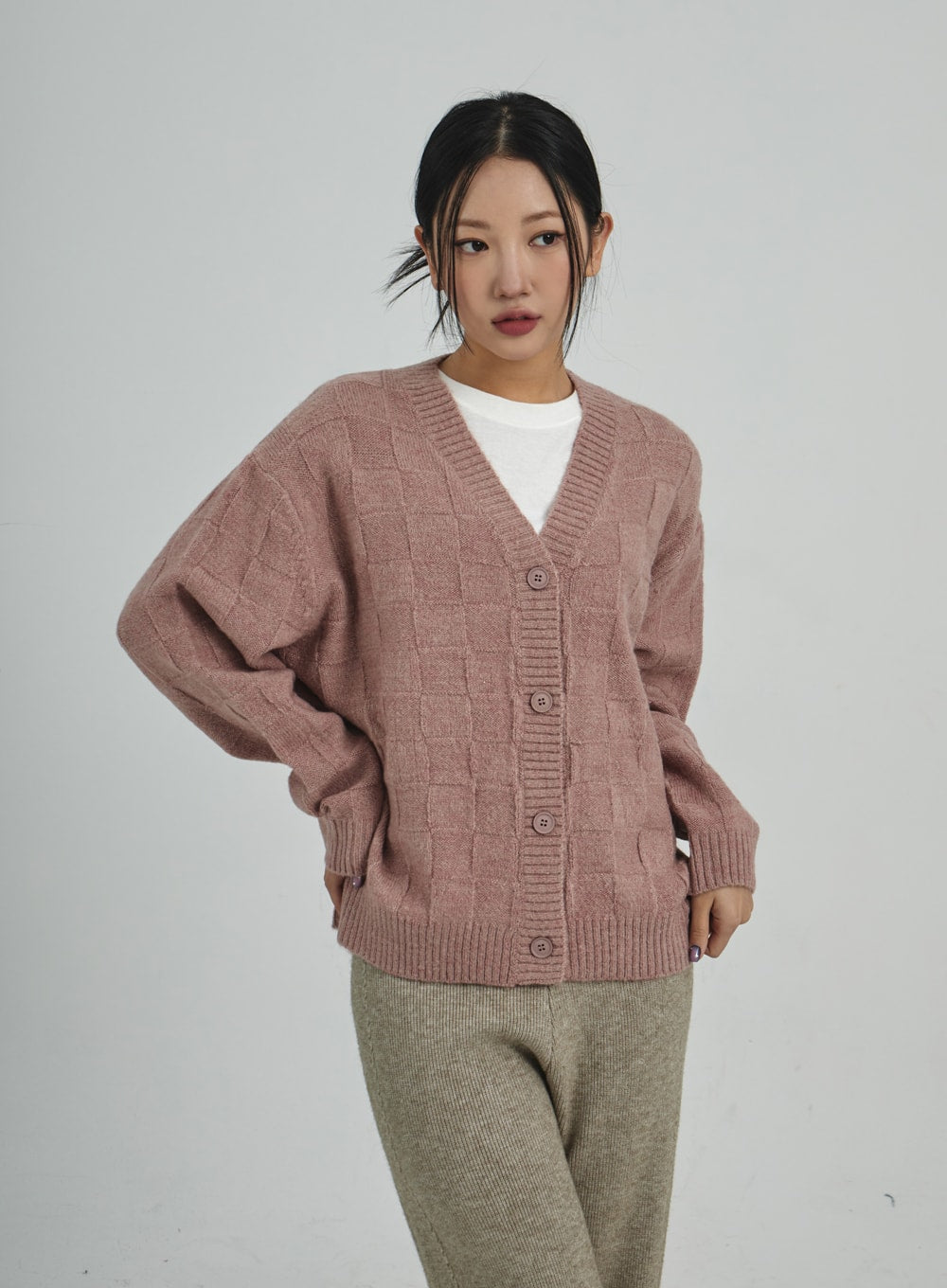 Check Pattern V-Neck Knit Cardigan CD09