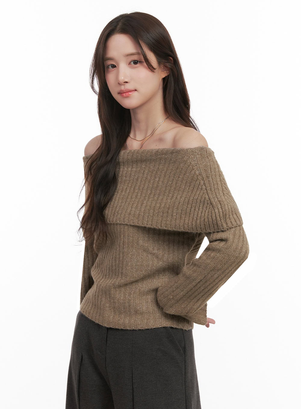 Elegant Off-Shoulder Sweater IJ510