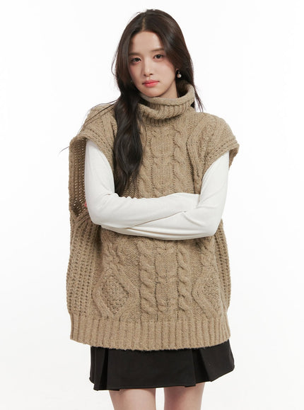 cable-knit-oversize-turtle-neck-vest-on429