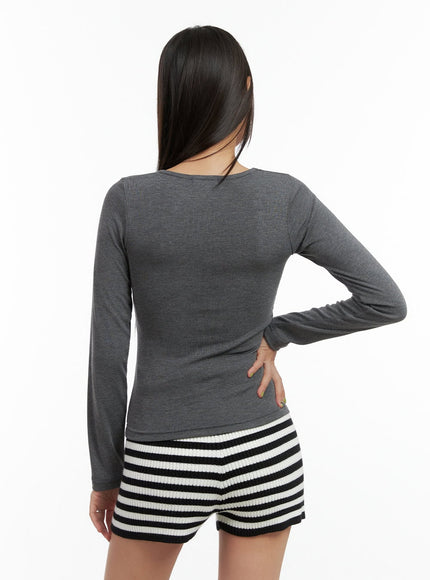 solid-square-neck-long-sleeve-top-co424