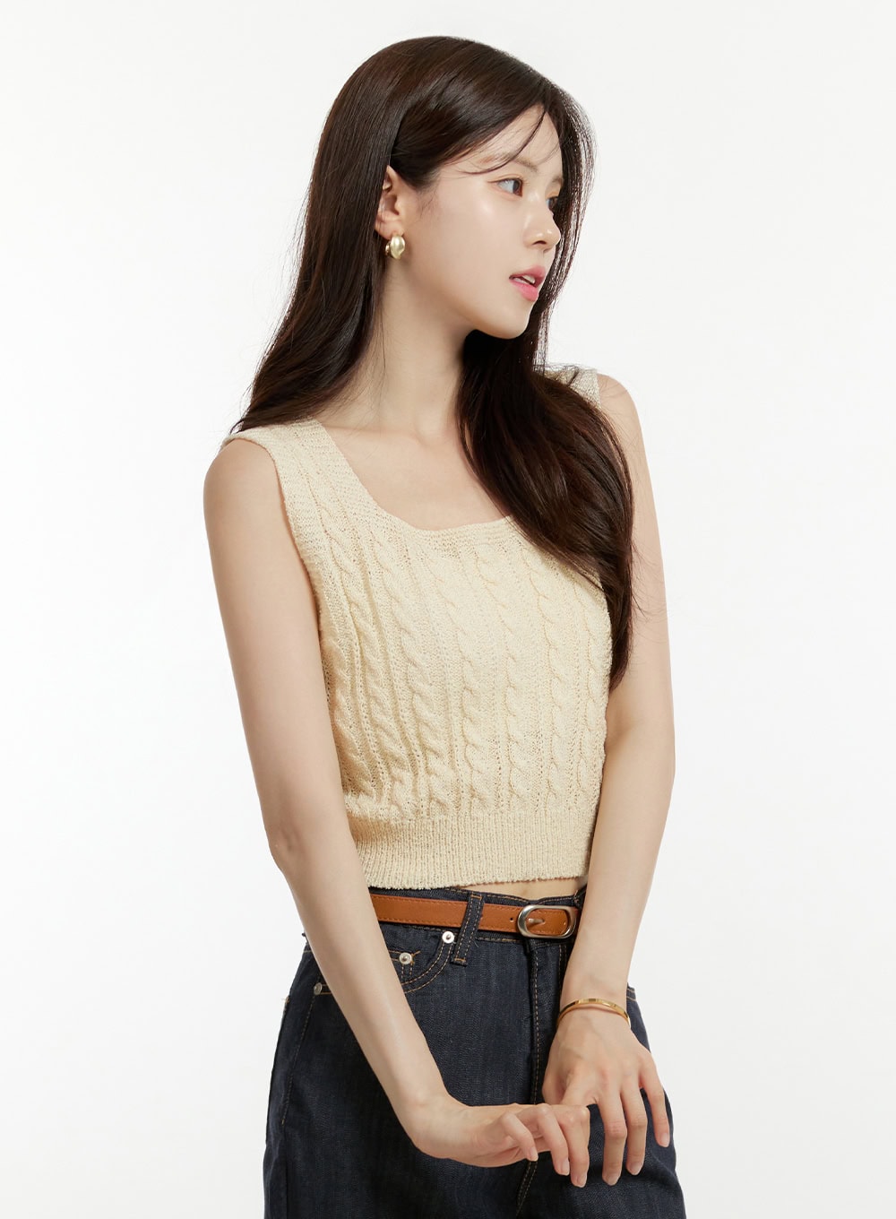 cable-knit-sleeveless-top-ou428