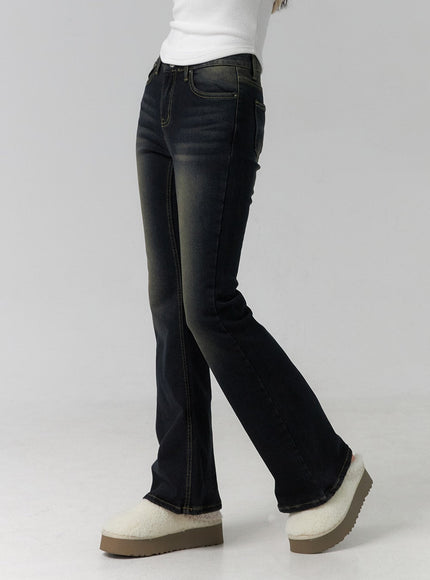 washed-low-rise-bootcut-jeans-cd308