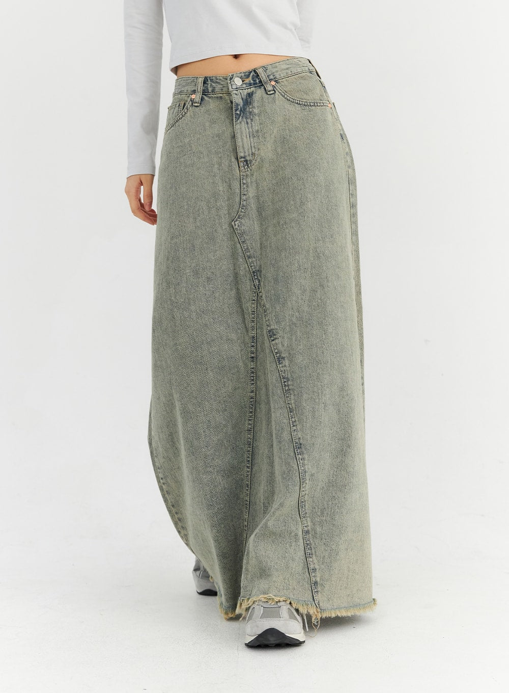 raw-hem-maxi-denim-skirt-cn303