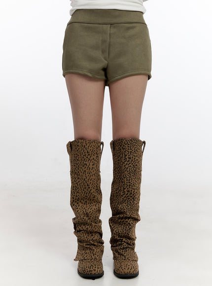 solid-stretch-suede-shorts-cn422