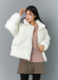 oversized-high-neck-puffer-jacket-on315