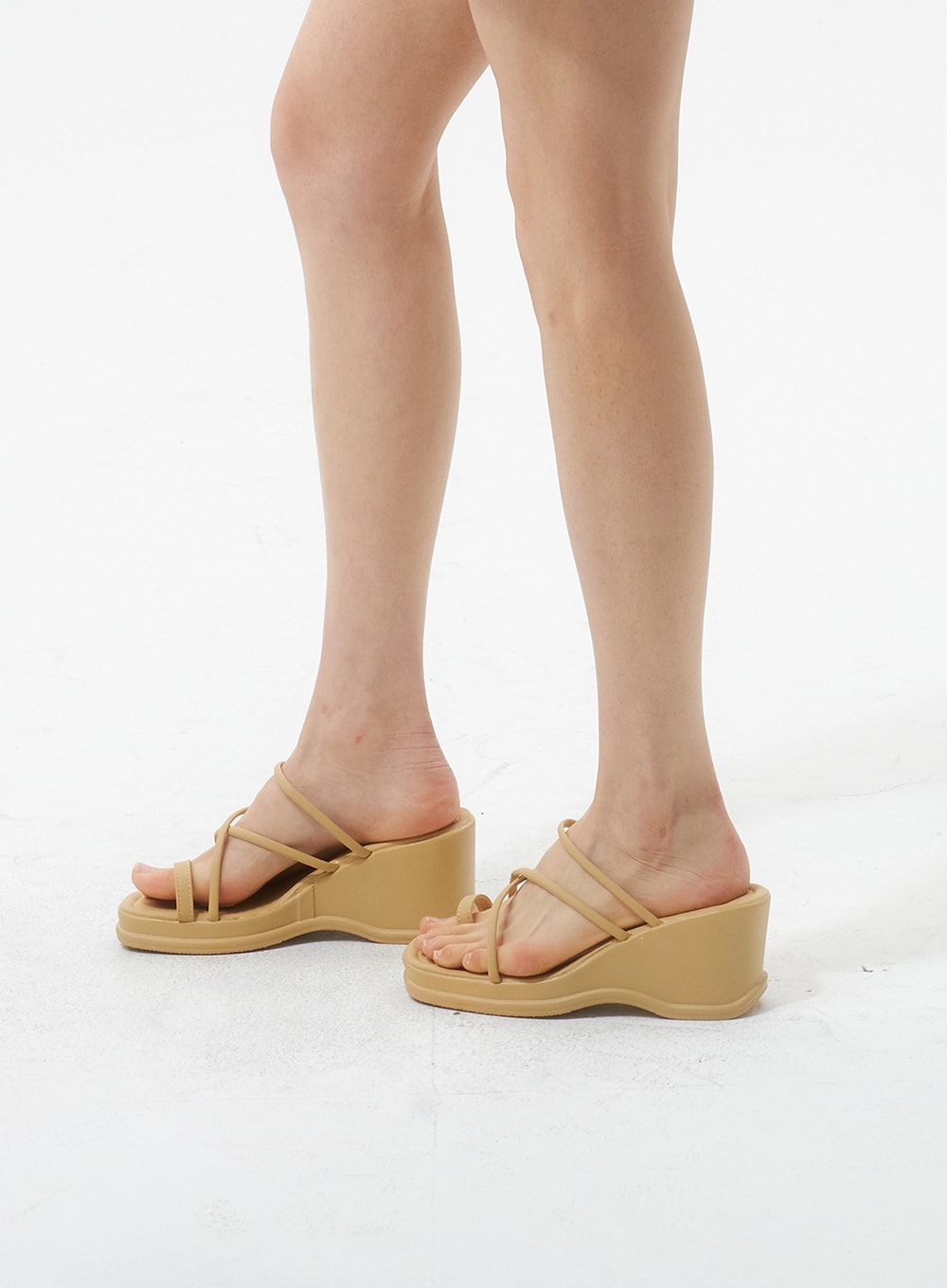 platform-wedge-sandals-iu326