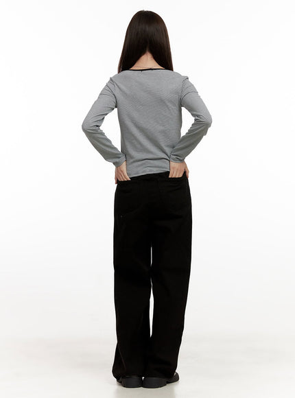 classic-wide-fit-cotton-pants-on422