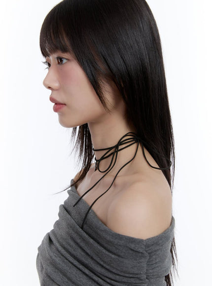 black-fly-necklace-ig406