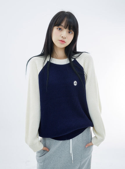 Two Color Knit Sweater OS27