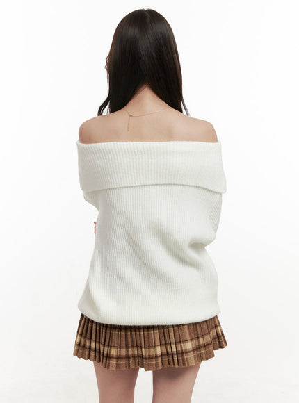 chic-loose-fit-off-shoulder-sweater-on429