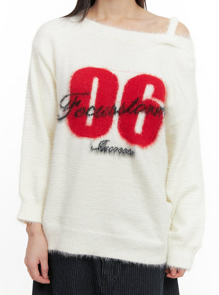 one-shoulder-graphic-fuzzy-sweater-cd425